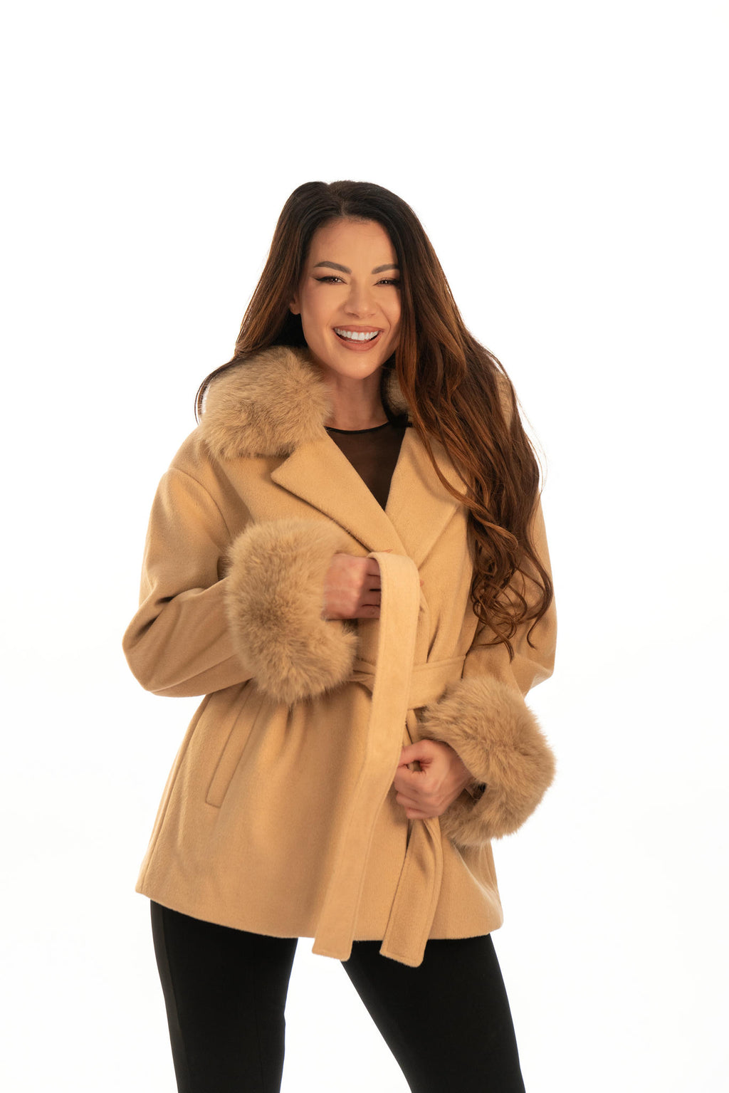 Belle - Бежово дамско палто